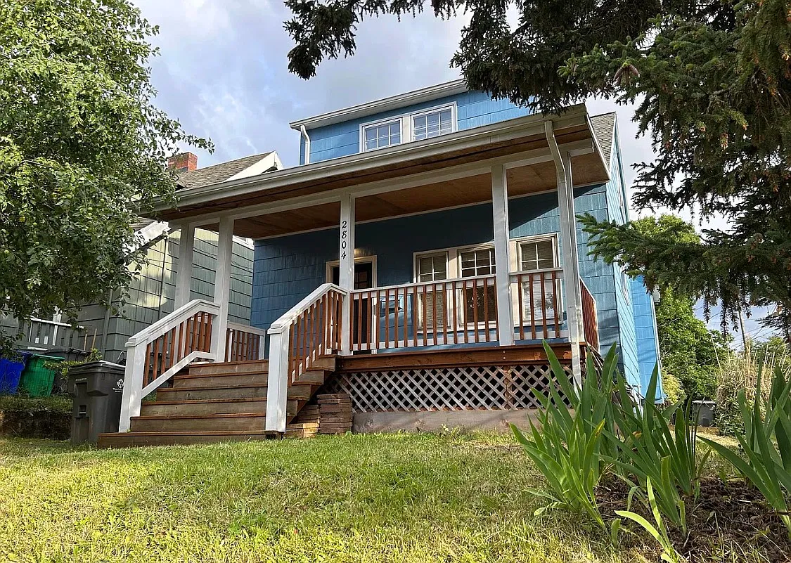 4 bed, 1.5 bath, 1362 sqft, $2,850 — Photo 1