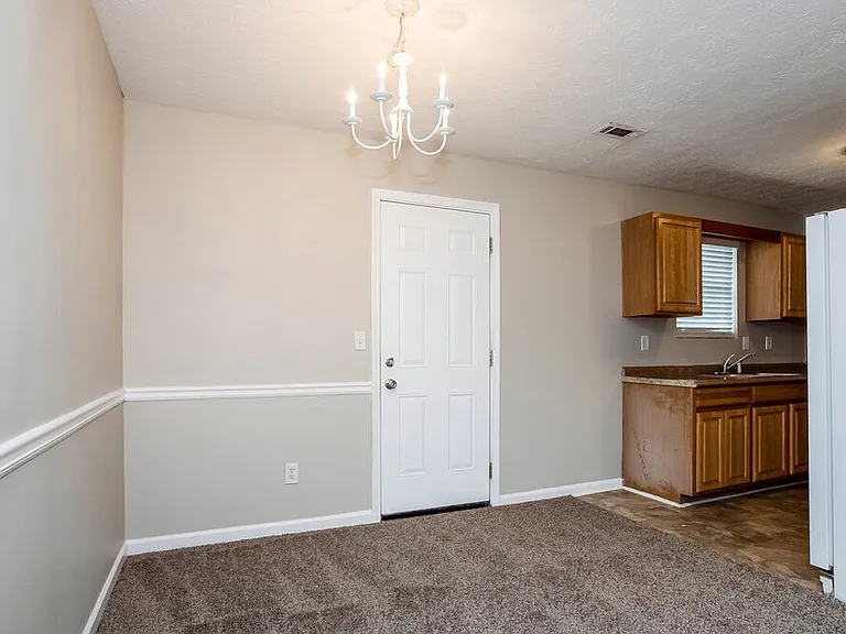 22 Jordi Ct — Photo 4