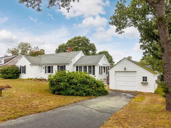 12 Cross Street, Dennis Port, MA 02639