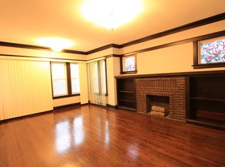 3306 W Wilson Ave #1, Chicago, IL 60625