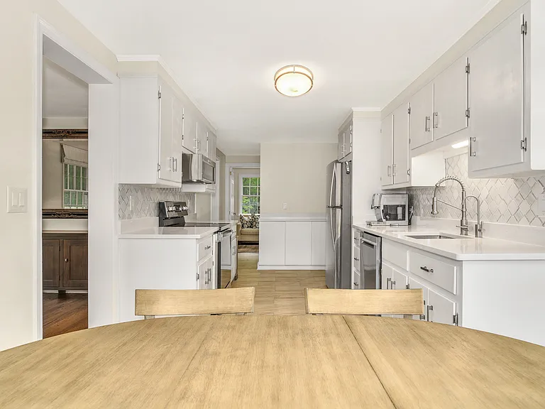 792 Smith Ridge Rd — Photo 17