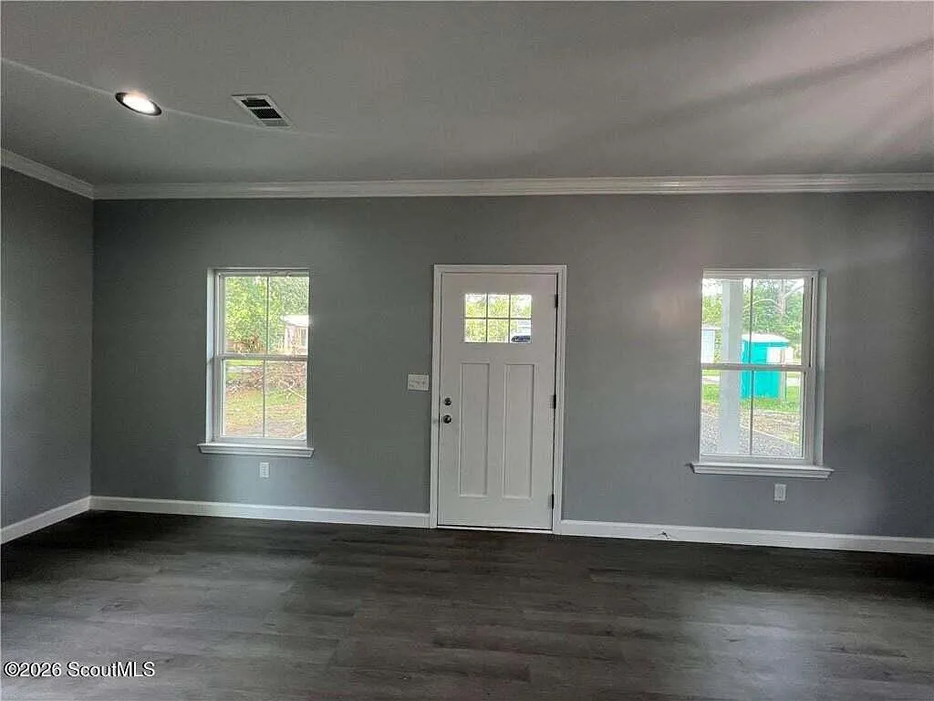 3 bed, 2.0 bath, 1200 sqft, $1,850 — Photo 4