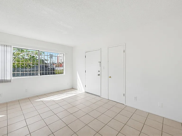 1224 S Normandie Ave #2 — Photo 12