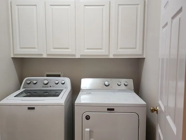 200 Sutterville Cv — Photo 12