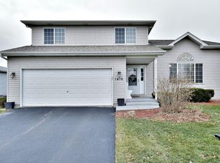 1416 Donegal Dr, Minooka, IL 60447