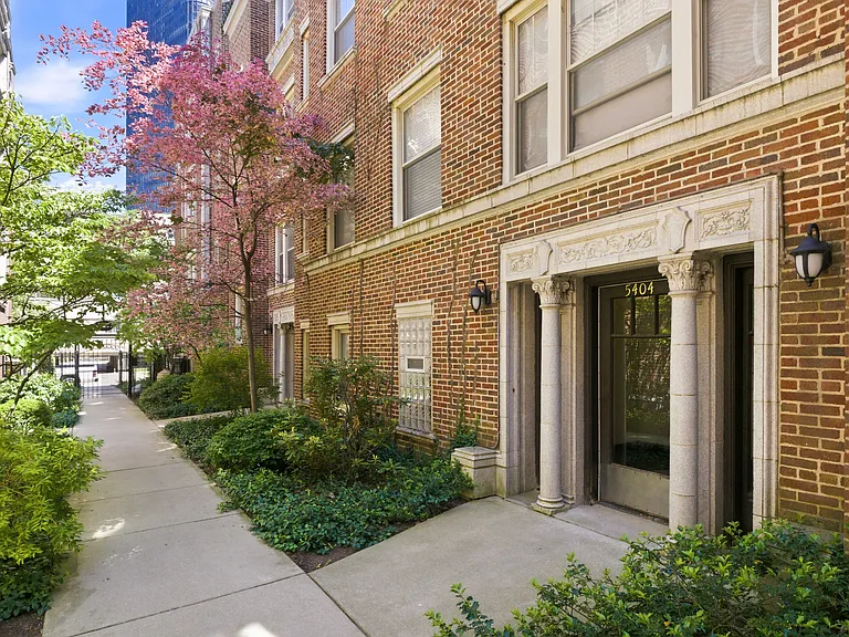 5404 N Kenmore Ave #3 — Photo 4