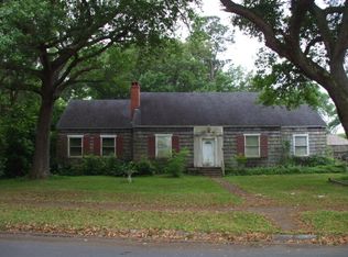 2311 Rosedale Dr, Port Arthur, TX 77642