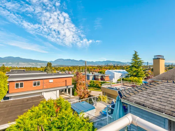 3249 W 21st Ave, Vancouver, BC V6L 1L3