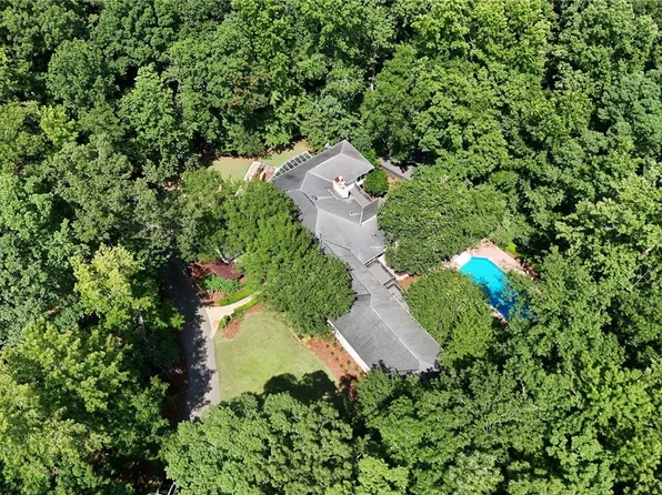 3621 Oak Glen Dr, Tuscaloosa, AL 35406