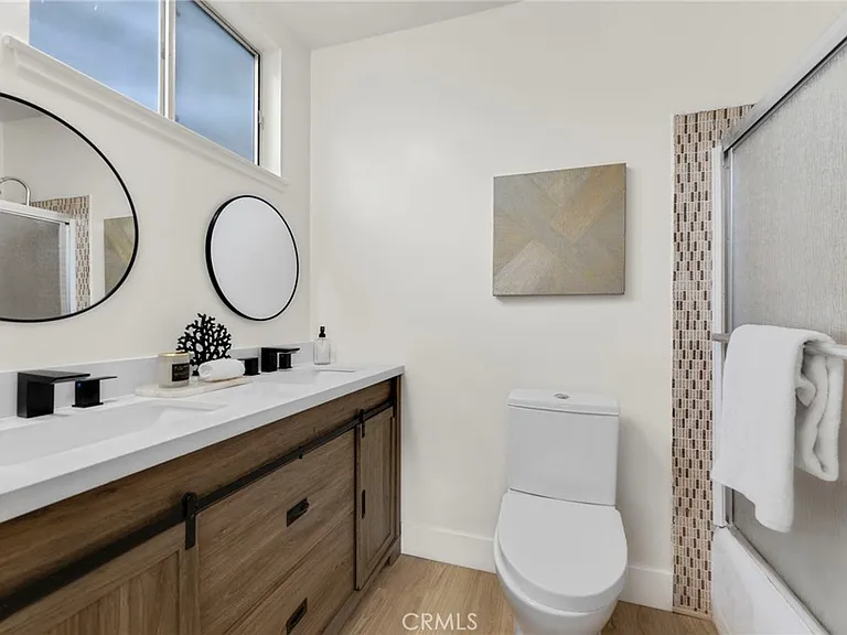 21830 Eccles St — Photo 12