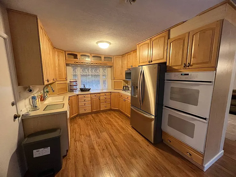 1365 S Wasatch Dr — Photo 2