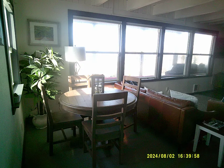 131 Beach Dr — Photo 14