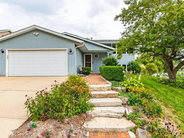 1815 Erin LANE, Waukesha, WI 53188