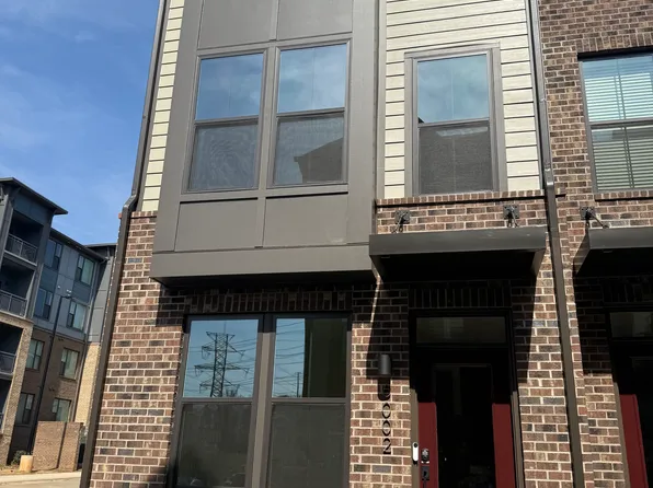 6002 Fonsac Ln, Charlotte, NC 28217