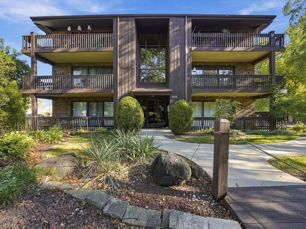 9535 Southwest Hwy APT 2, Oak Lawn, IL 60453