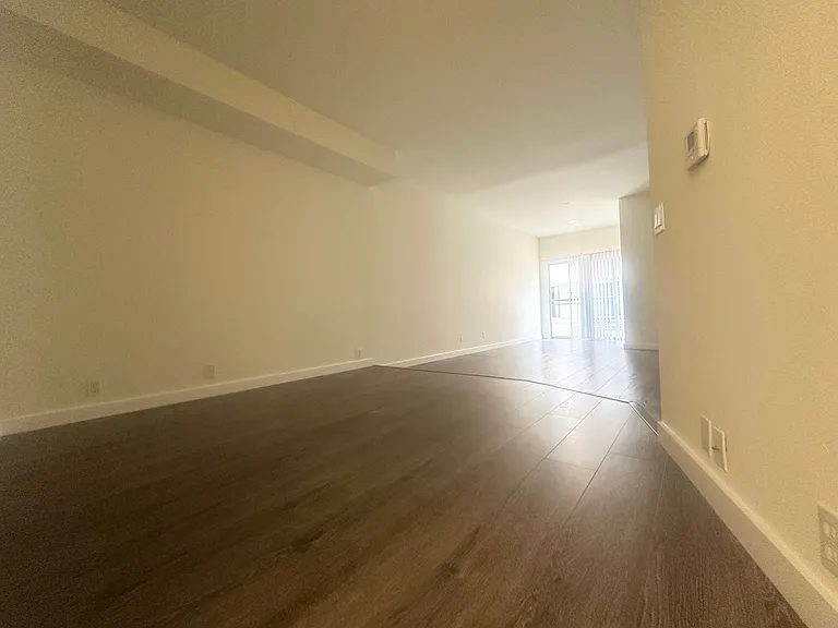 1234 Las Palmas Ave — Photo 12