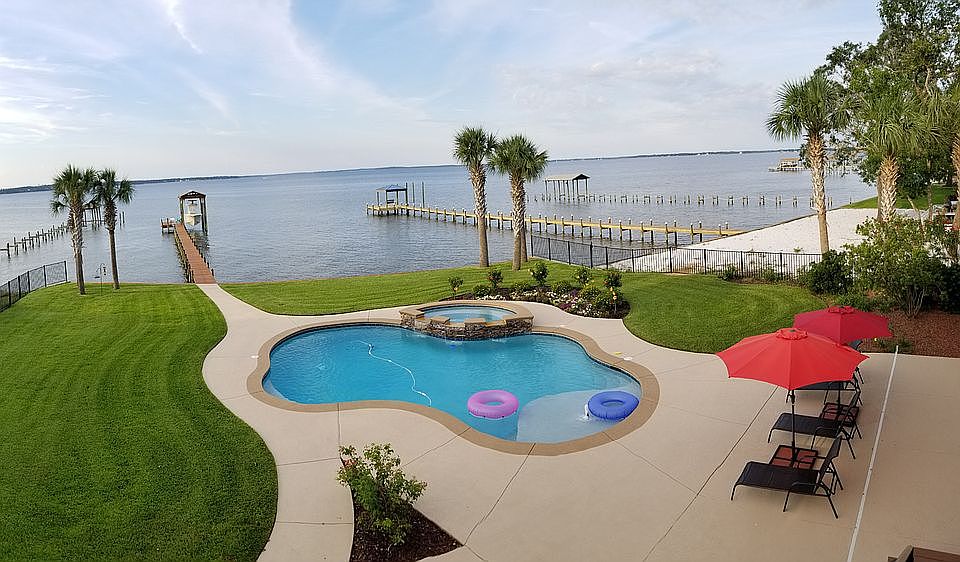 Beautiful view from our prch