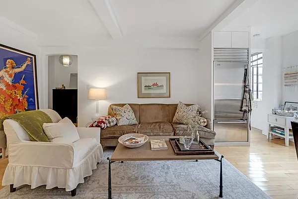 Sold by Compass | media 4