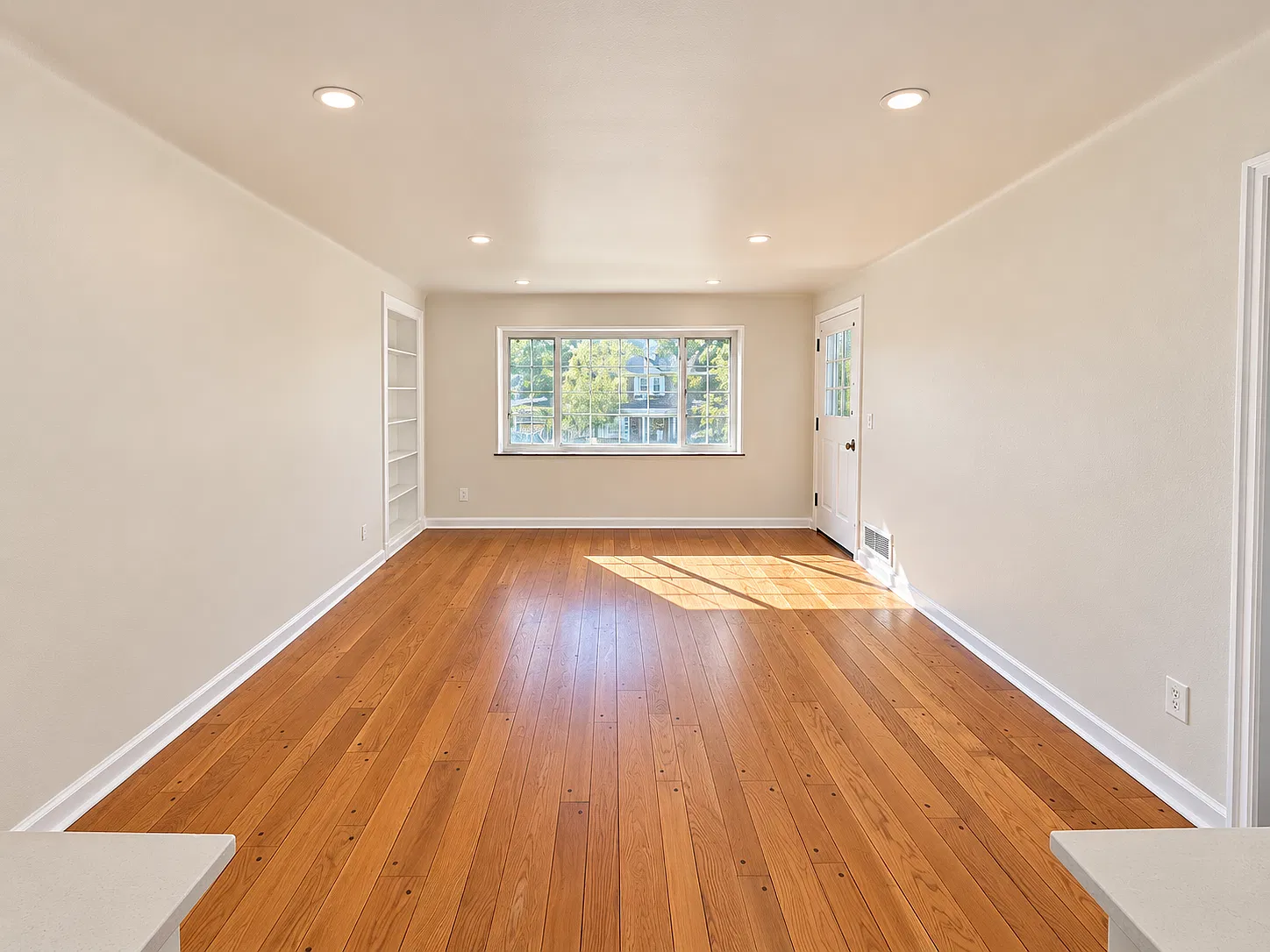 6228 Rogers Park Pl — Photo 1