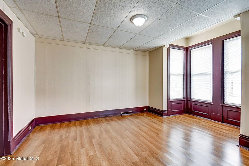 3rd image of 148 Florida Avenue