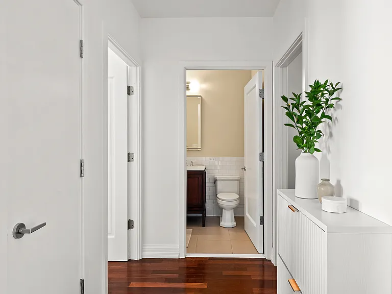 1 Hanson Pl #13K — Photo 18