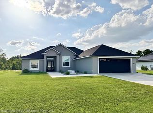 5017 Friars Cove St, Sebring, FL 33872