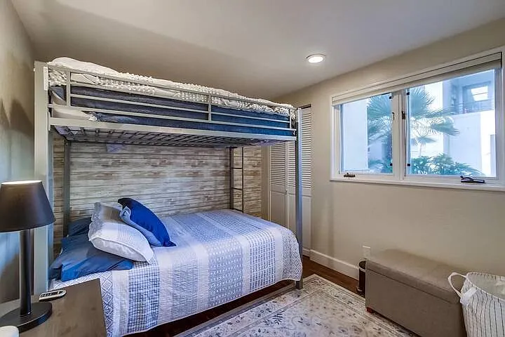 815 Salem Ct — Photo 11