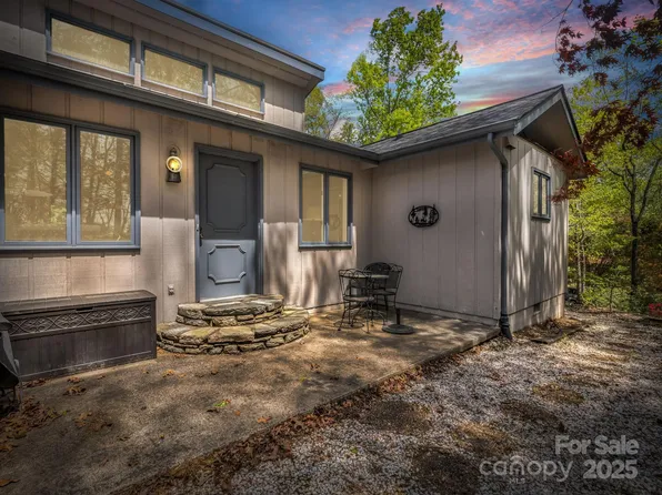 165 Fern Loop, Lake Lure, NC 28746