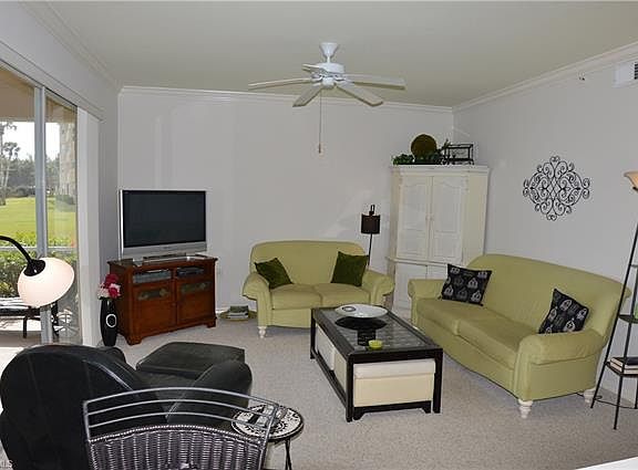 4th image of 10381 Butterfly Palm Dr APT 916