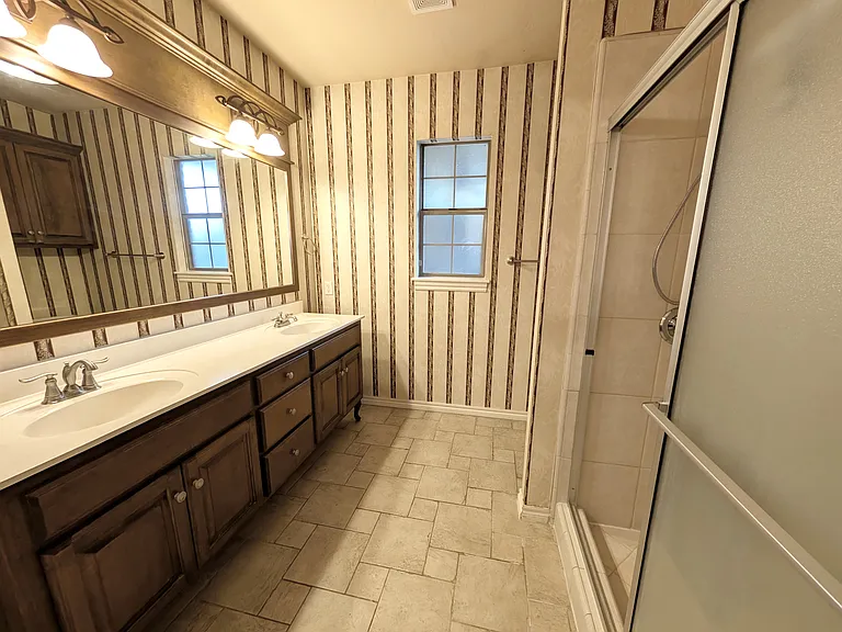 17115 Cedar Dr — Photo 11