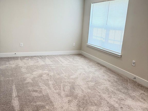 5th image of 1235 Greylock Ln