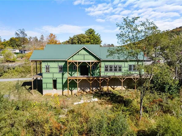 101 Pennwill Pkwy, West Jefferson, NC 28694