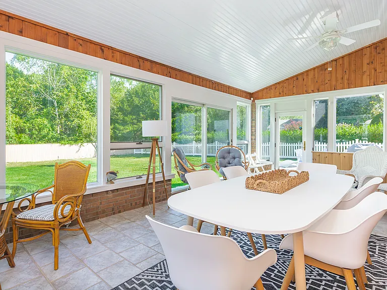 275 Maier Pl — Photo 17