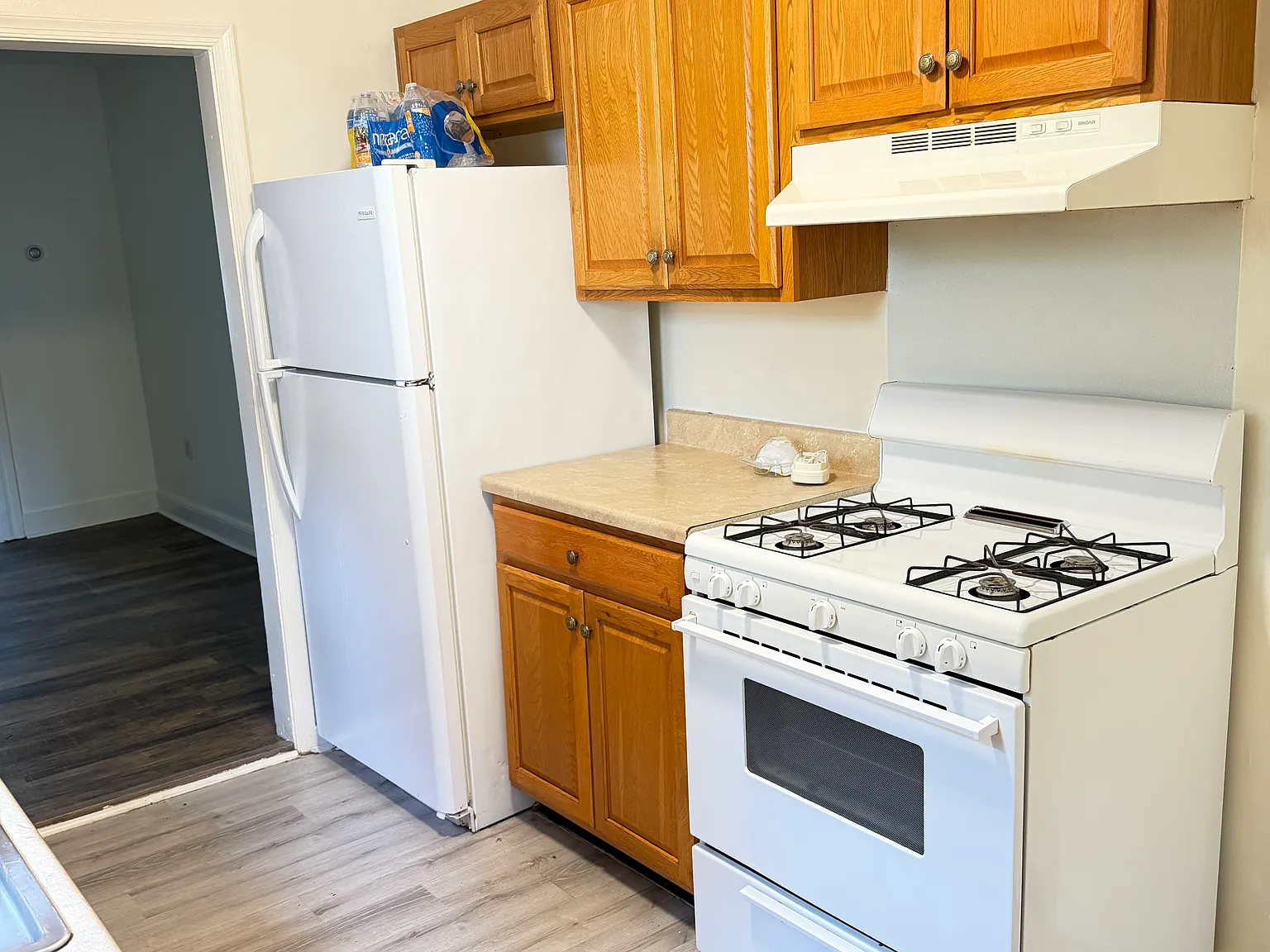2 bed, 784 sqft, $1,100 — Photo 4