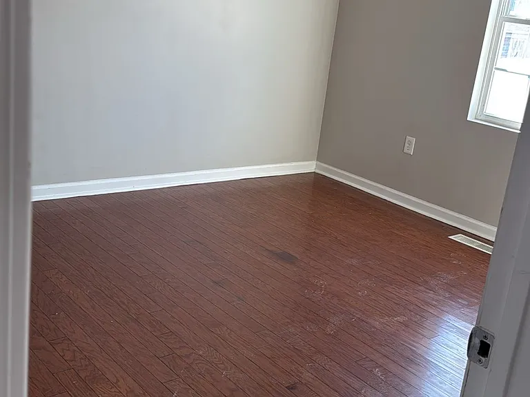 13 Eli St — Photo 15
