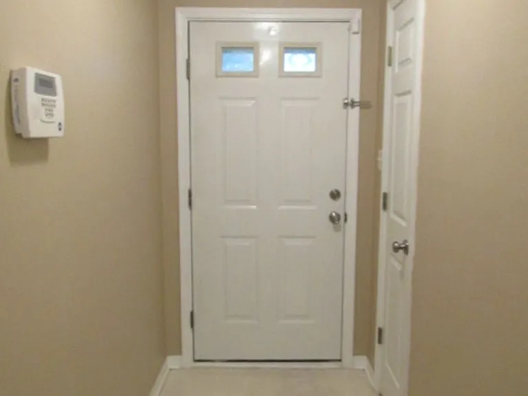 1093 Antigua Cir — Photo 2