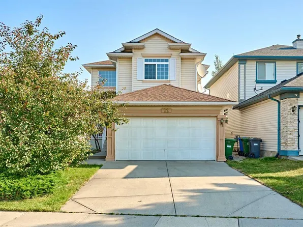 22 Citadel Crest Line NW, Calgary, AB T3G 4W2