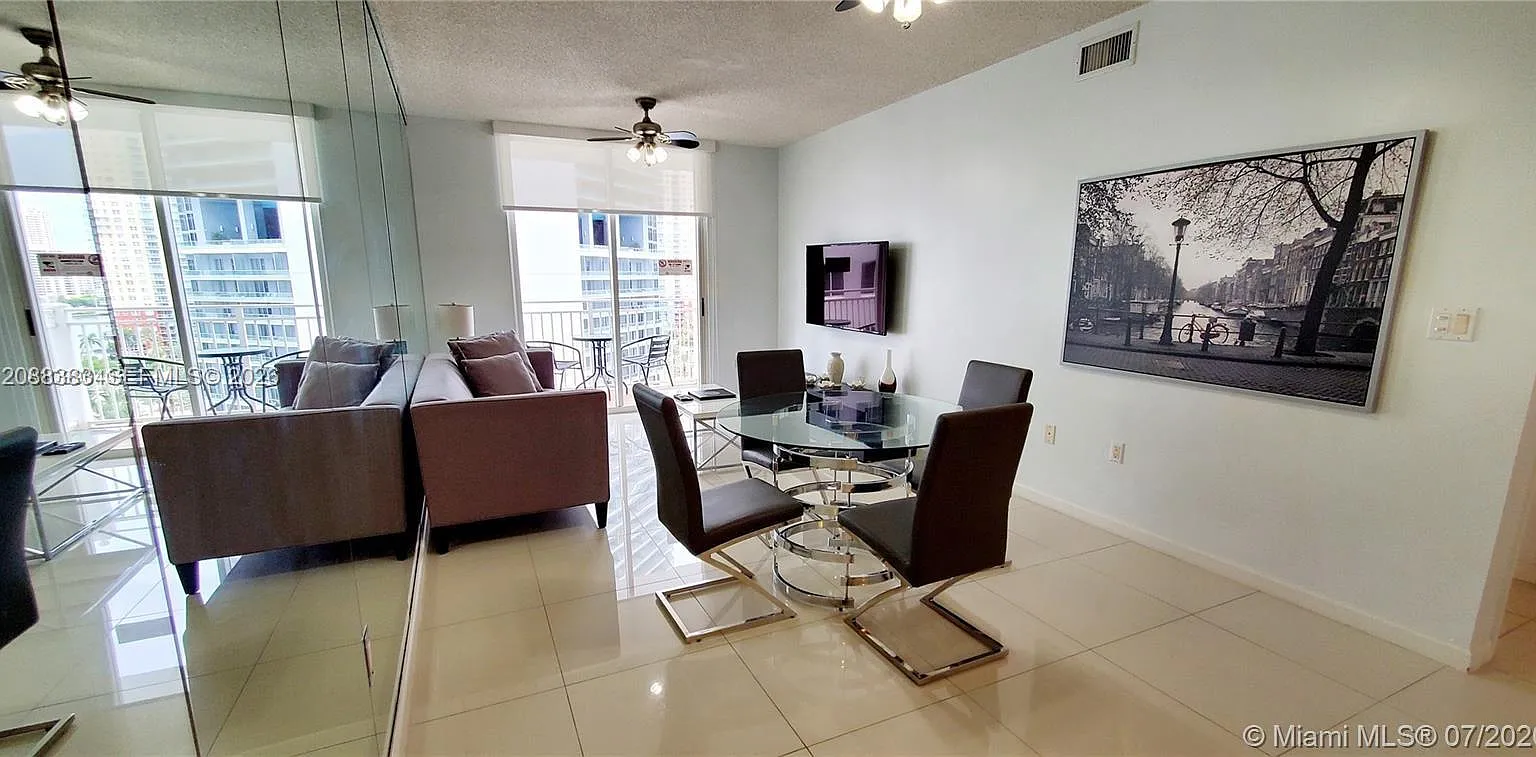 Fortune House Condo — Photo 3