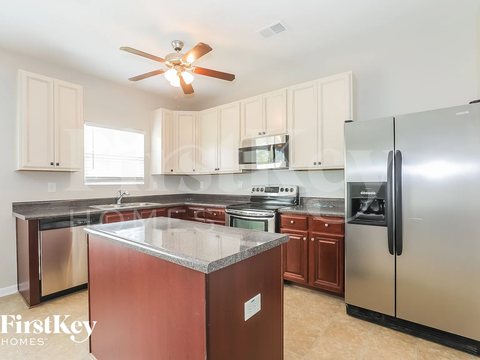 5 bed, 3.0 bath, 3032 sqft, $2,485 — Photo 4