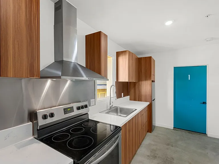 Arroyo LA Designer Studio Community Living — Photo 6