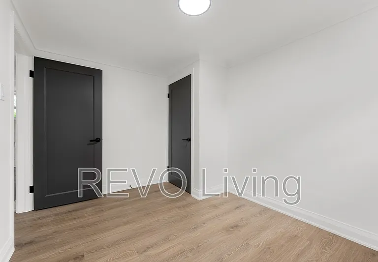 6911 Barker St #6 — Photo 5