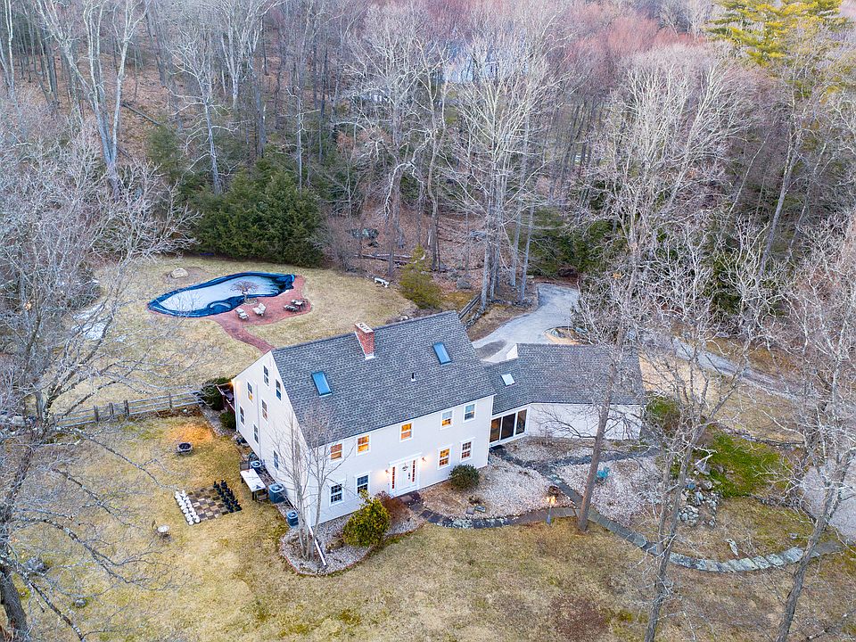 43 Woodchuck Hill Road