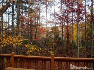 1286 Davis Mountain Rd, Hendersonville, NC 28739