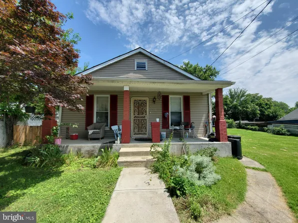 809 Eastern Ave, Capitol Heights, MD 20743