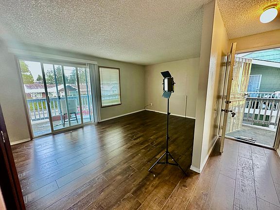 4th image of 7336 S Wilkeson St #1