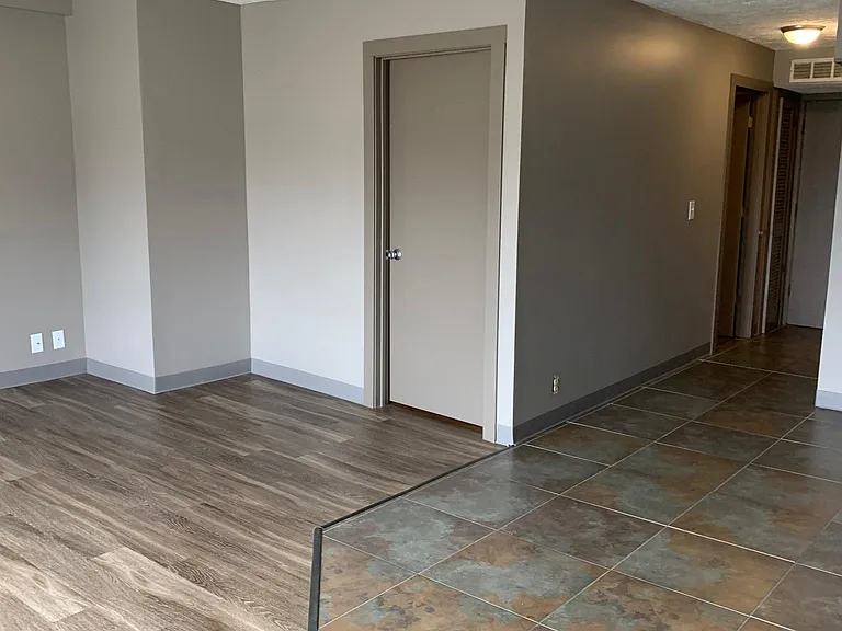 1640 Holdrege St #208 — Photo 5
