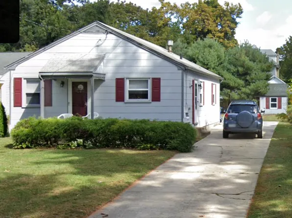 207 University Blvd, Glassboro, NJ 08028