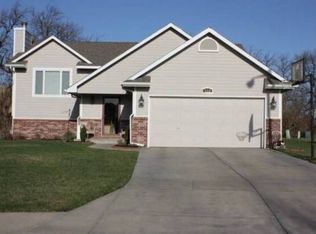919 N Linden Ln, Derby, KS 67037