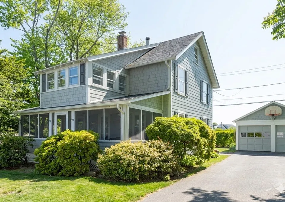 123 Taylor Ave