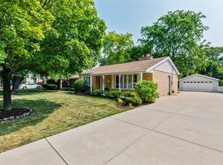 8119 Laramie Ave, Burbank, IL